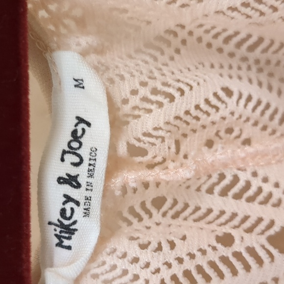 Cover Up - Picture 5 of 5